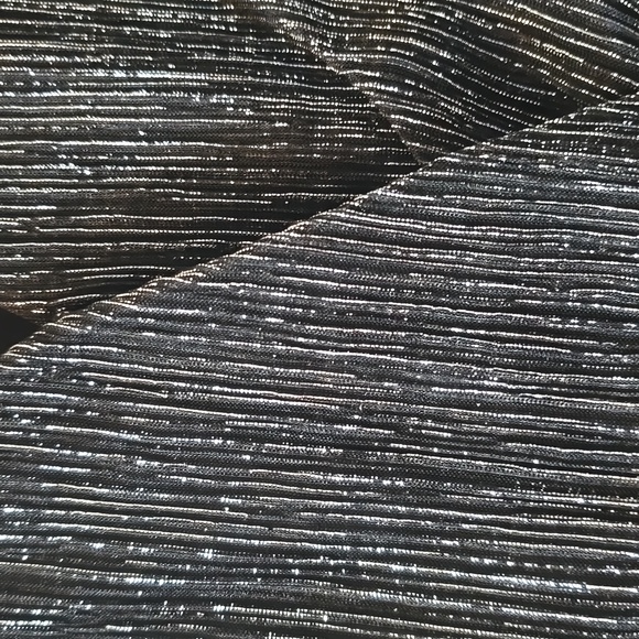 WORTHINGTON WOMEN'S CRISS-CROSS LONG SLEEVE BLACK & SILVER BLOUSE  PETITE SMALL - Picture 8 of 17